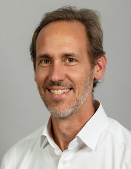 Prof. Dr. Mirko Hattaß