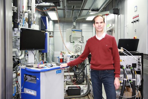 Seit 1. November verstärkt Ansgar Wittkemper, M.Sc., das Team der Laboringenieure im Studiengang Maschinenbau, Studienrichtung Kfz-Prüftechnik. 