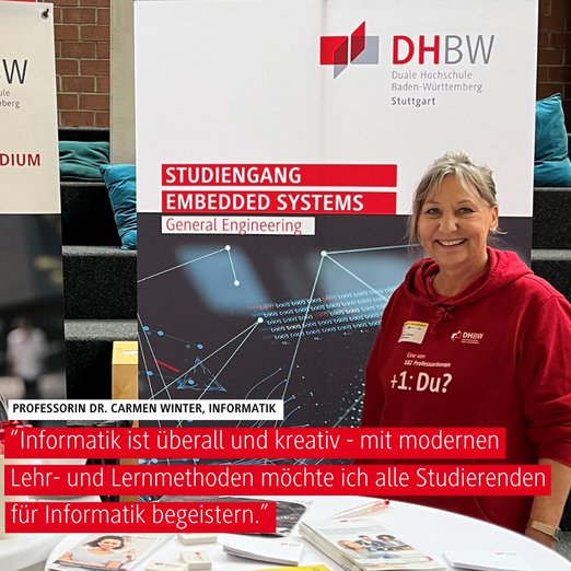 Prof. Dr. Carmen Winter am Messestand der DHBW Stuttgart