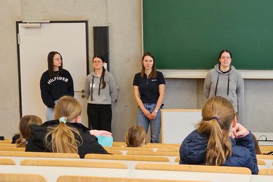 Fragerunde mit Studentinnen - Girls'Day 2024 am Campus Horb der DHBW Stuttgart